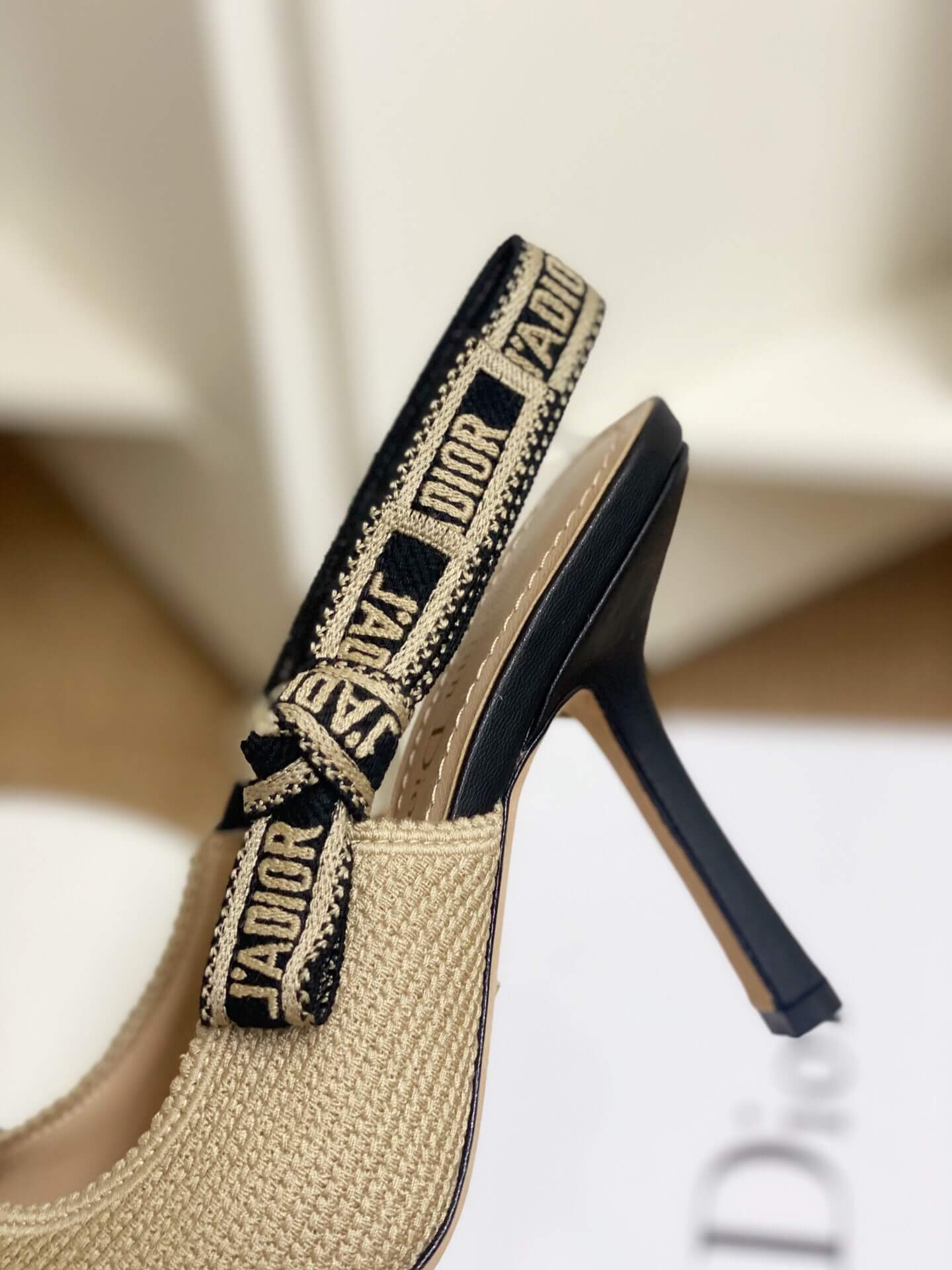 J’AD10r Slingback Pump
