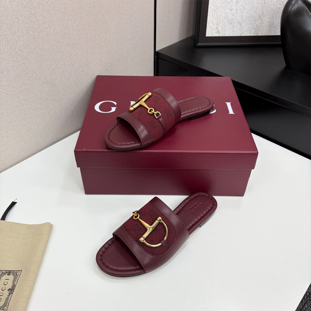 Gvc*1 Women’s slide sandal with Horsebit