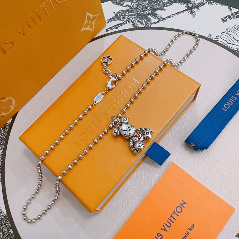 LV necklace