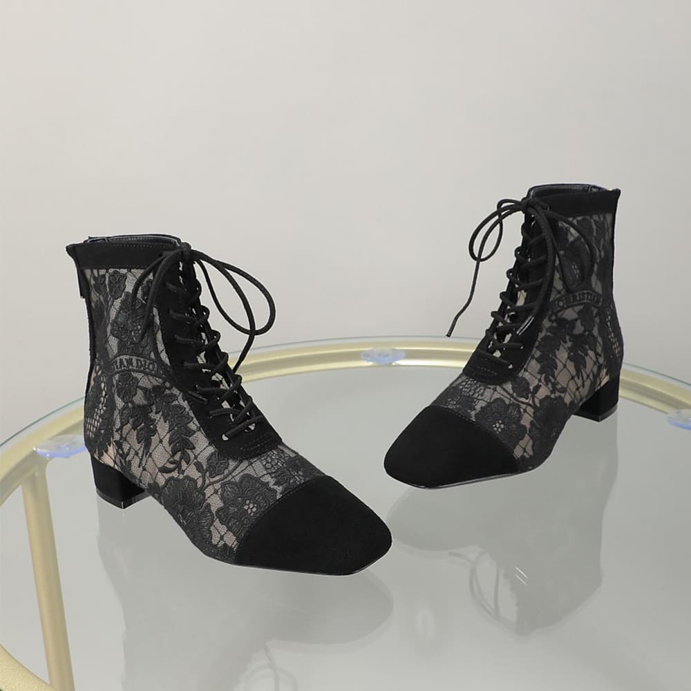 D10r Naughtily-D Heeled Ankle Boot