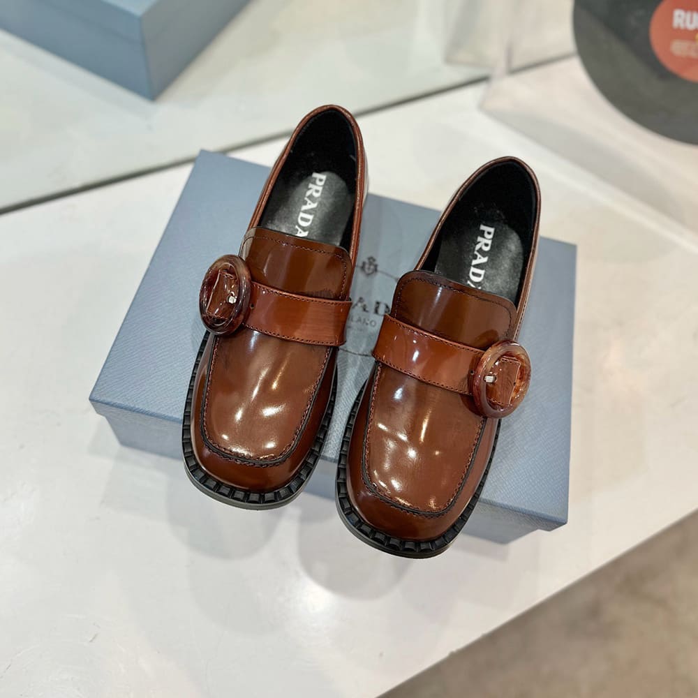 Pra*a loafers