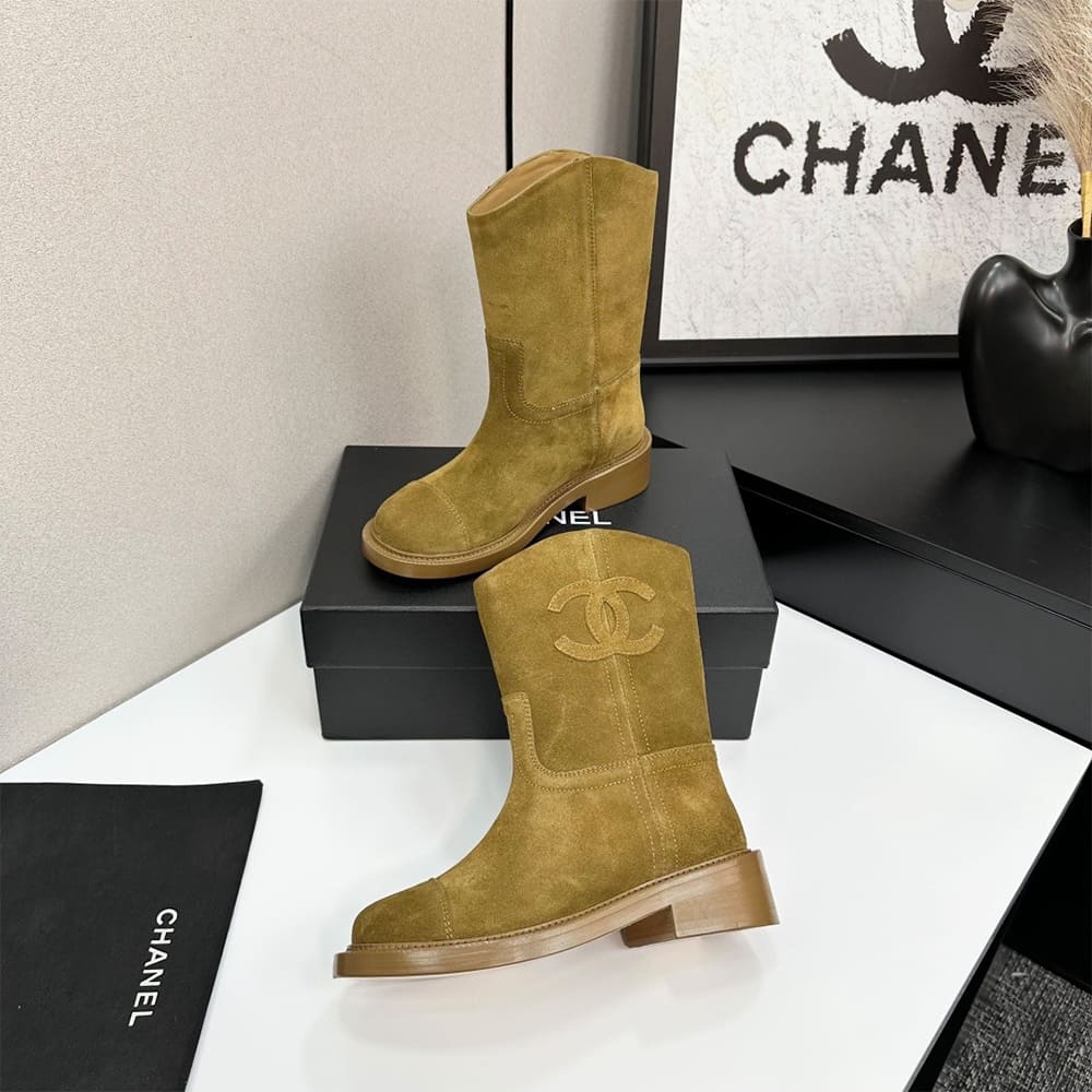 Ch**el Boots