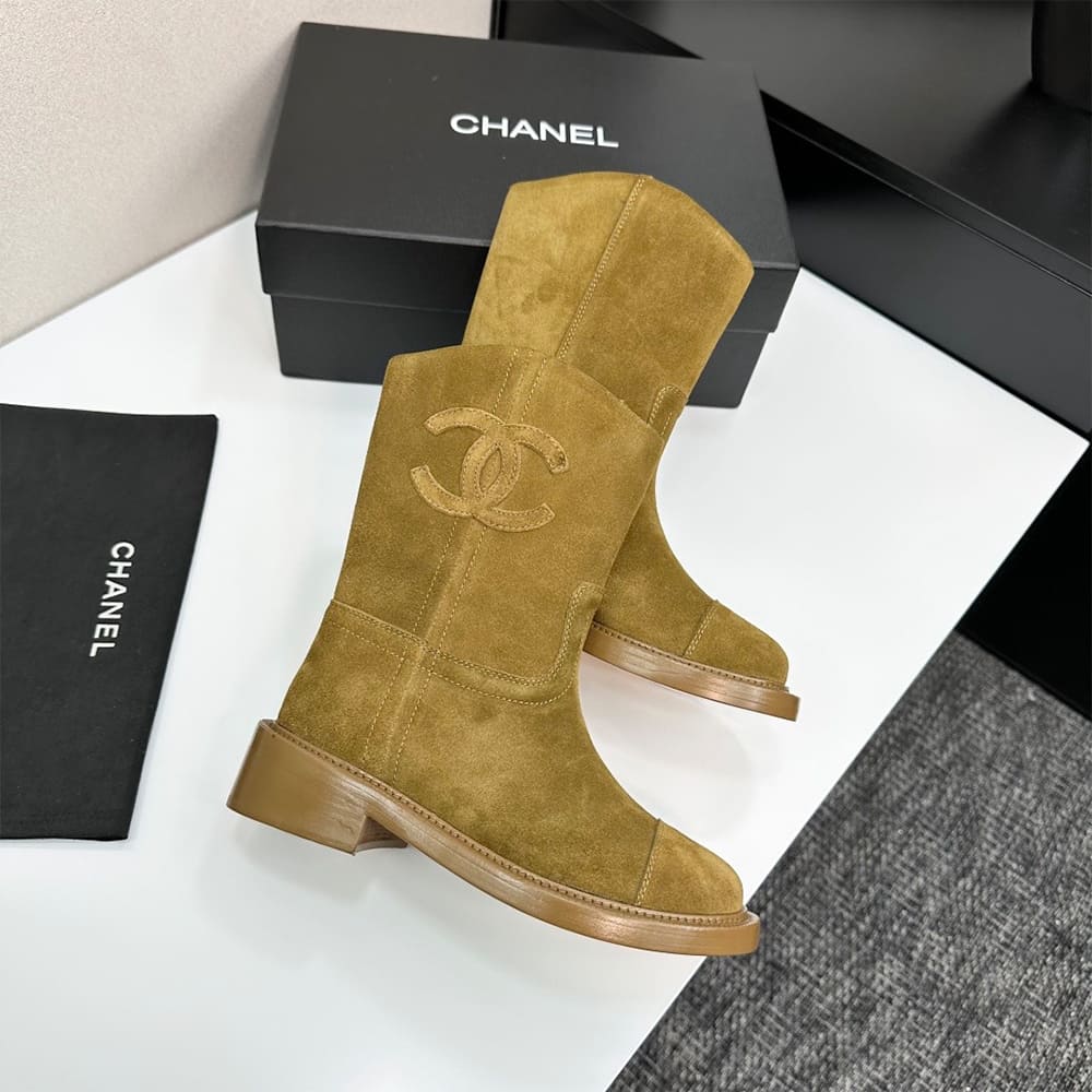 Ch**el Boots