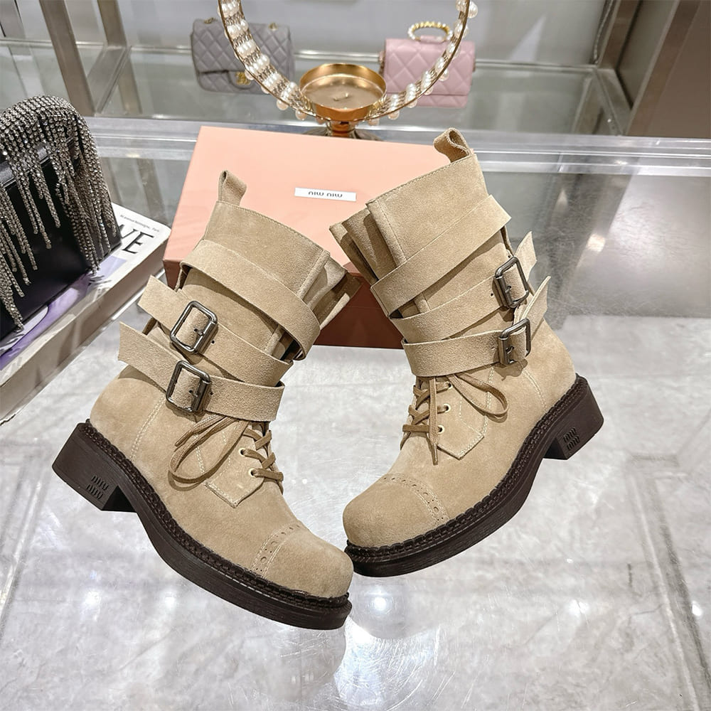 M1um1u Boots