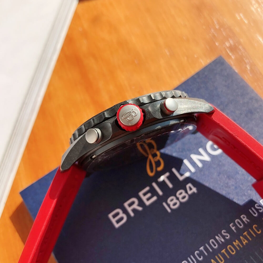Breitling Endurance Pro 44