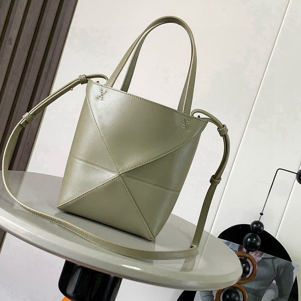 L0ew* Mini Puzzle Fold tote in shiny calfskin(HIGH-END GRADE)