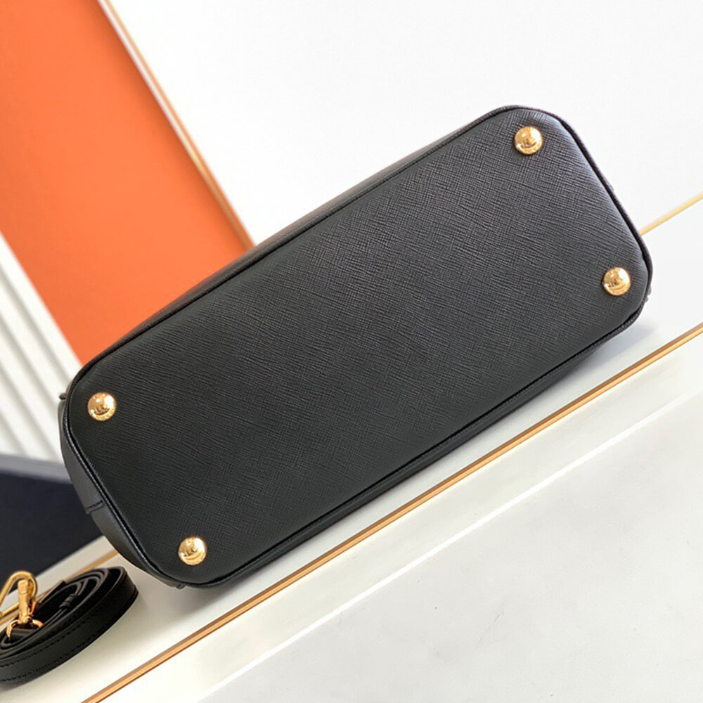 Medium Pra*a Galleria Saffiano leather bag