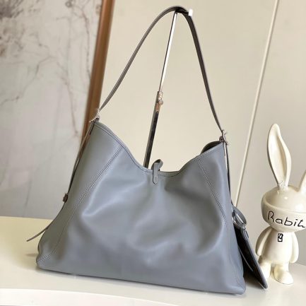 LV Carryall Vibe MM