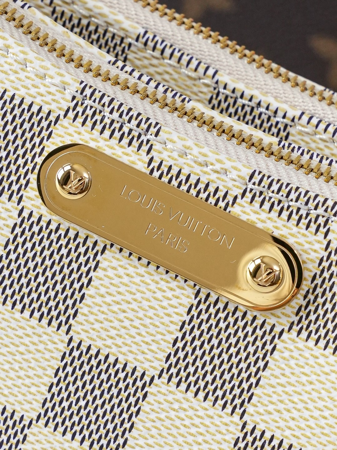 LV Pochette Liv(HIGH-END GRADE)